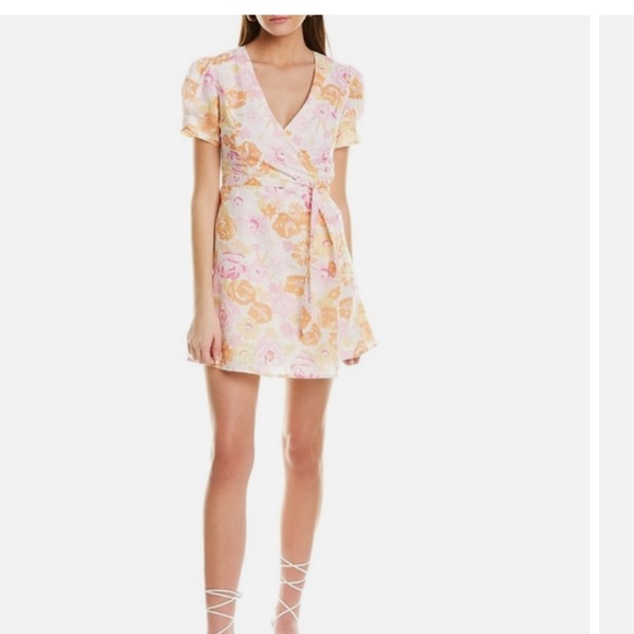 Charlie Holiday Dresses & Skirts - Charlie Holiday floral dress size S